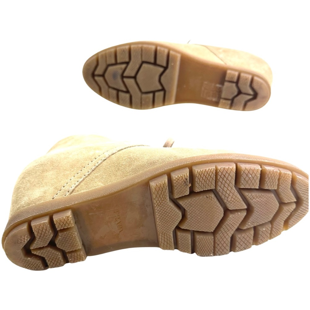 Prada women’s Tan Suede Rounded Toe Lace-Up Wedges Size: 38 - Picture 10 of 16